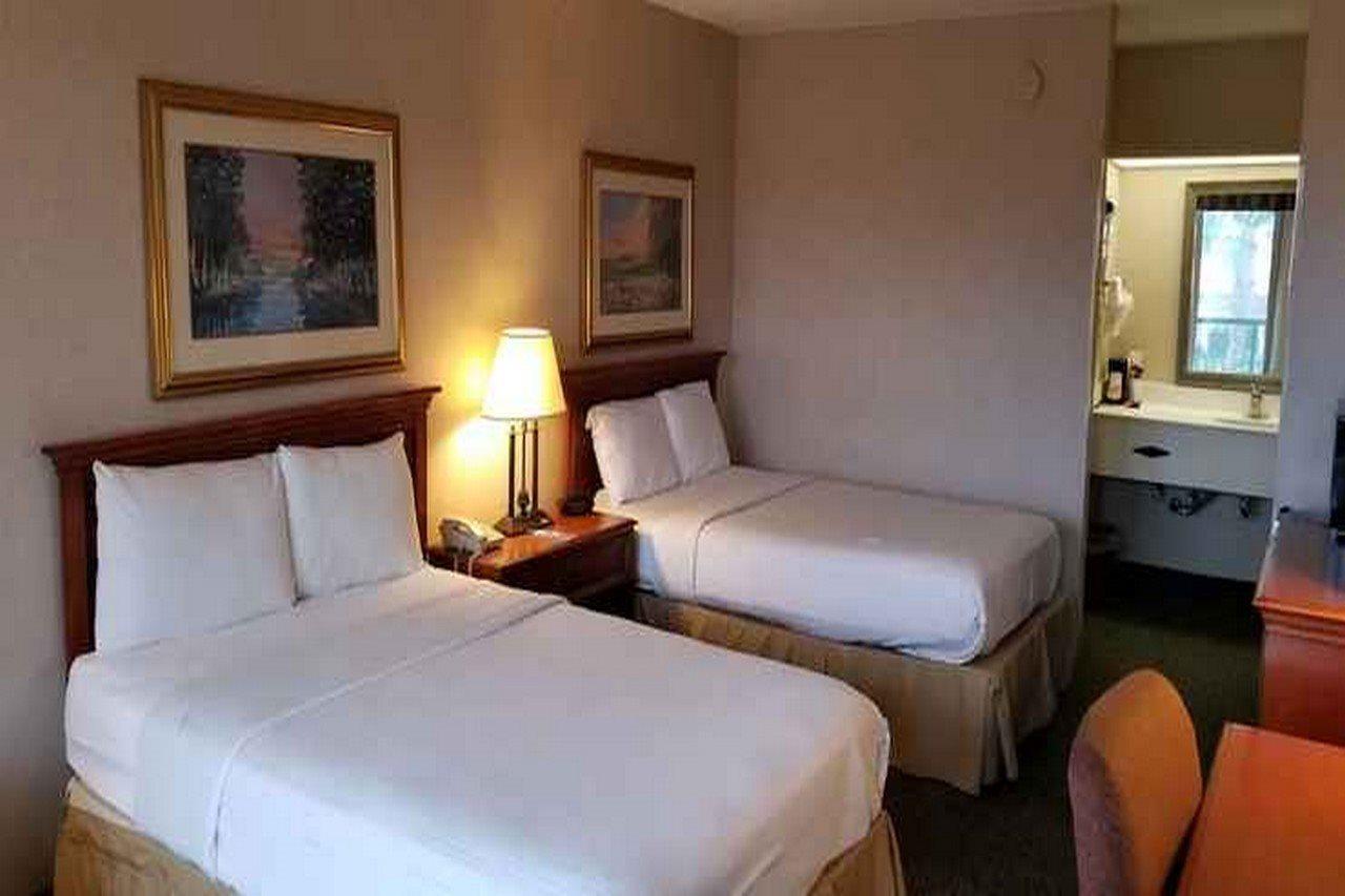 Clarion Inn & Suites Florence Kültér fotó